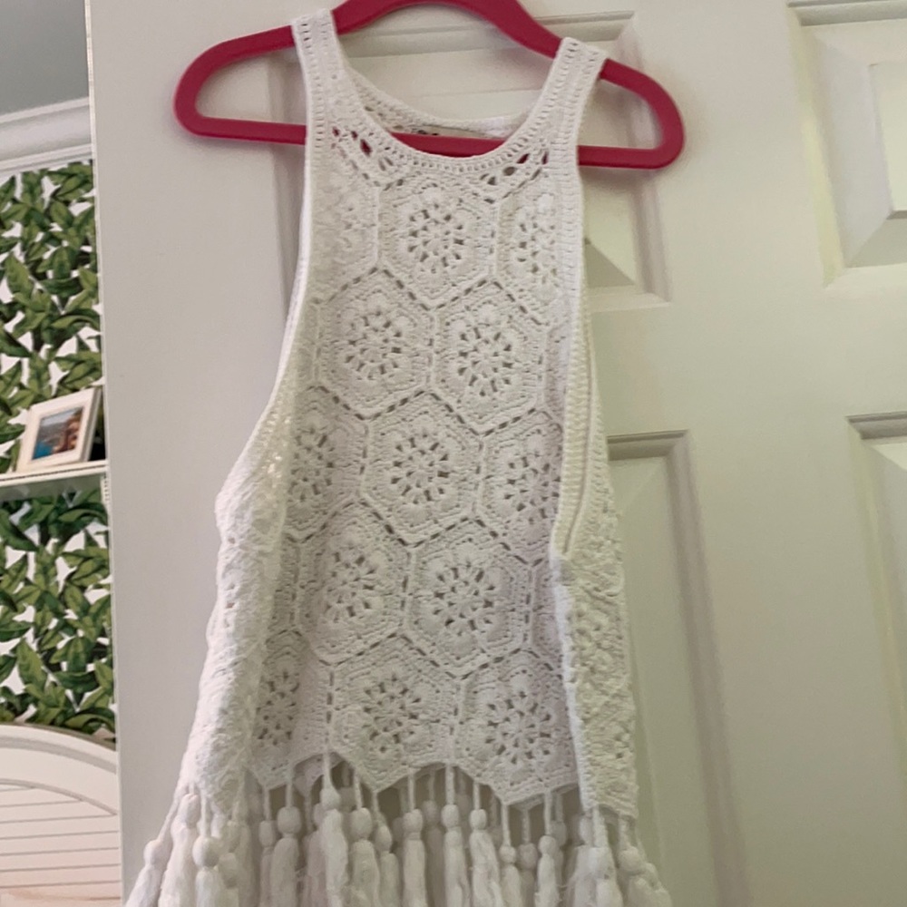 Show me your Mumu white crochet top